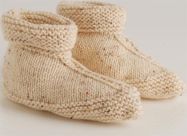 knit_slippers_one_piece