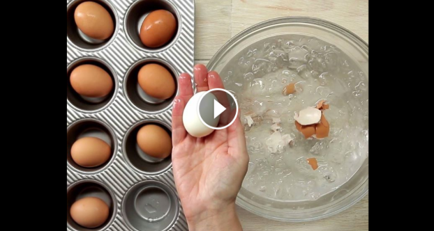 VIDEO: 'n Halfdosyn maniere om 'n muffinpan te gebruik!