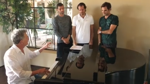 VIDEO: Roger Federer ... dié man kan nie net tennis speel nie
